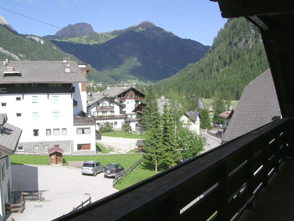 La Casa Duron Lägenhet Campitello di Fassa Exteriör bild