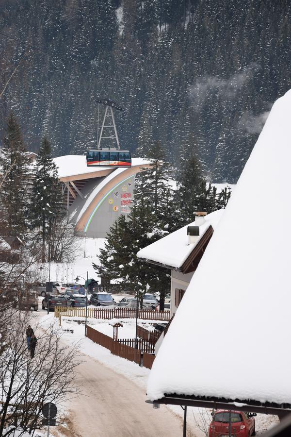 La Casa Duron Lägenhet Campitello di Fassa Exteriör bild