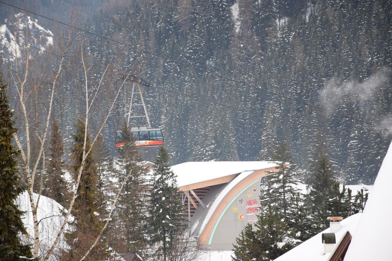 La Casa Duron Lägenhet Campitello di Fassa Exteriör bild
